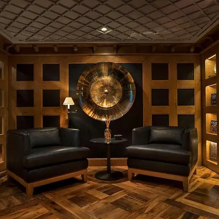 Aman Le Melezin 호텔 4*